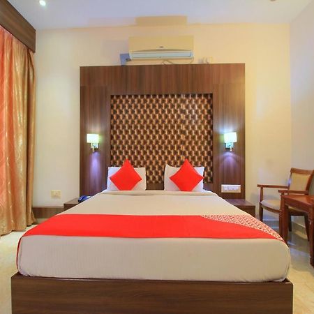 Grand Milestone Hotel Mysuru Zewnętrze zdjęcie