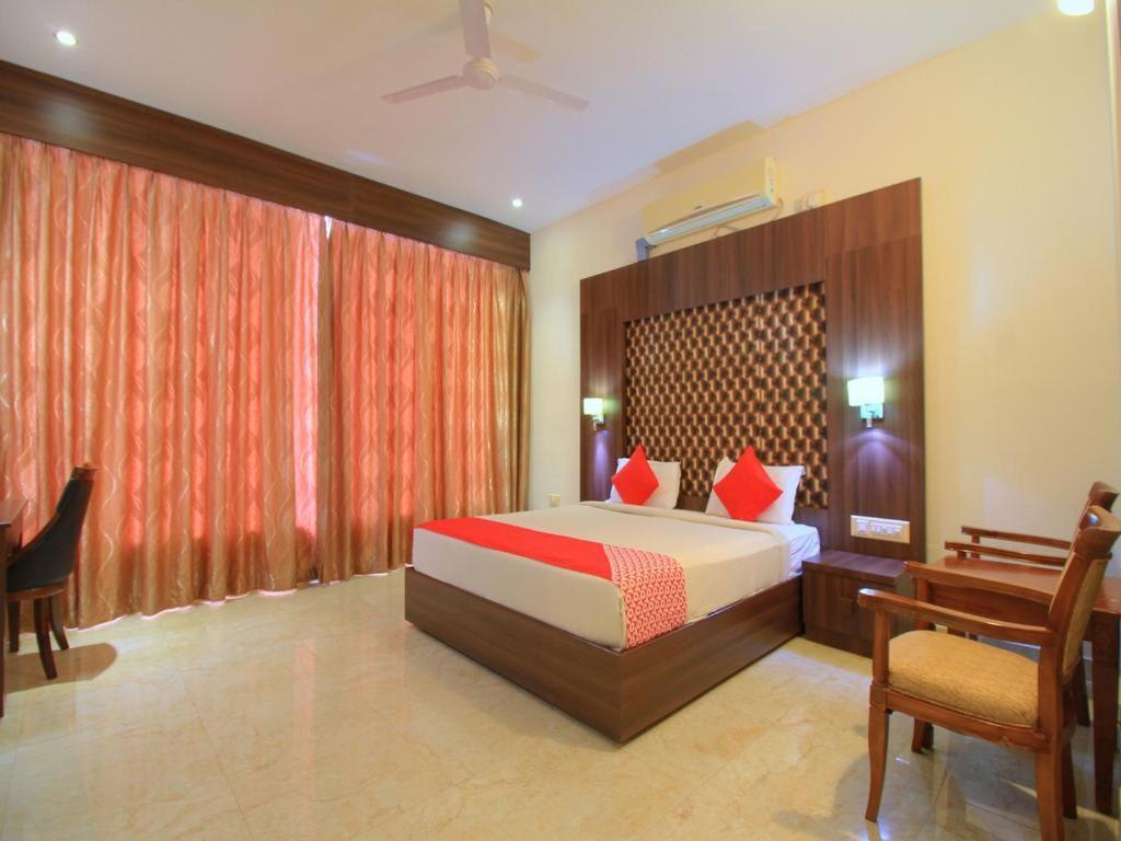 Grand Milestone Hotel Mysuru Zewnętrze zdjęcie
