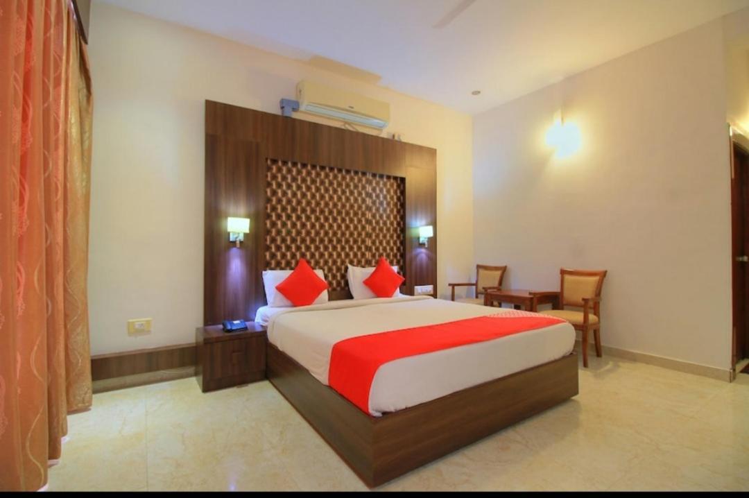 Grand Milestone Hotel Mysuru Zewnętrze zdjęcie