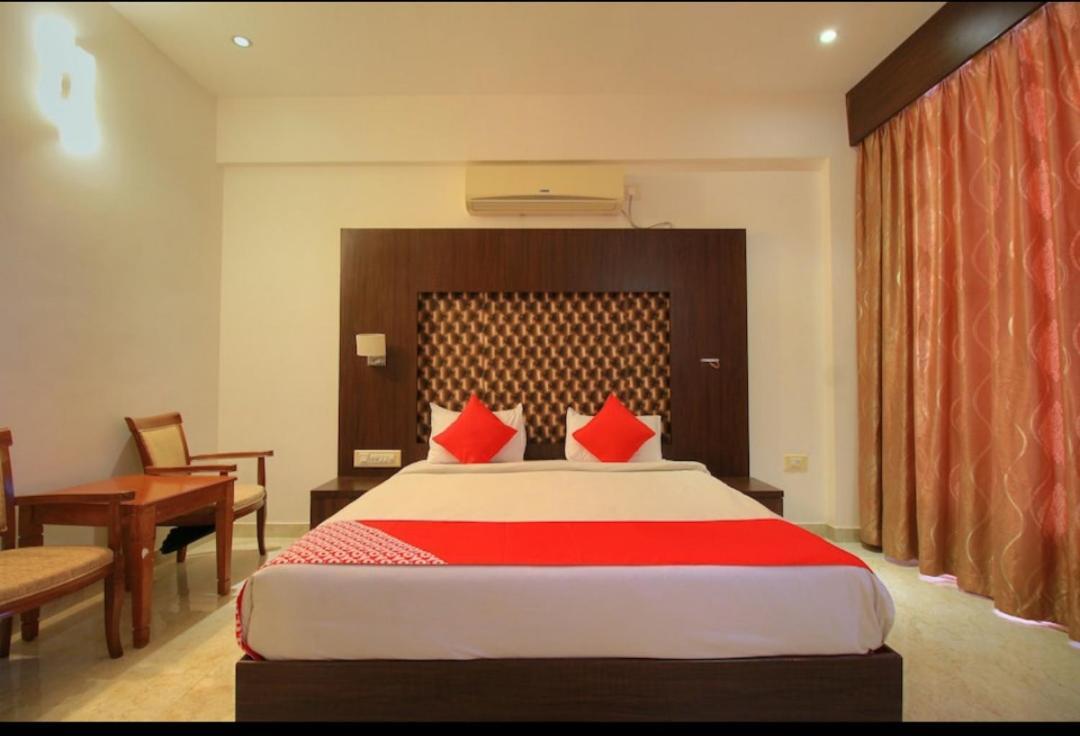 Grand Milestone Hotel Mysuru Zewnętrze zdjęcie